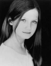 200px-Bonnie_Wright.jpg